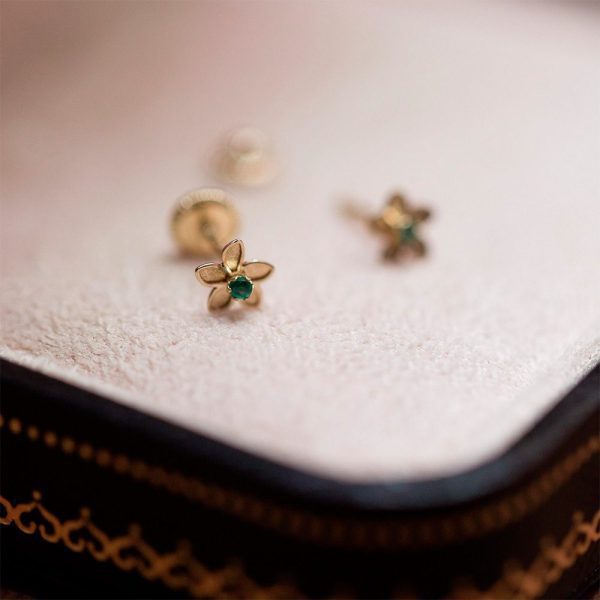 Pendientes primera puesta Baby Emerald