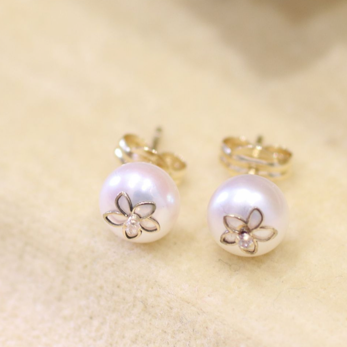 Pendientes Comunión Perla Cultivada con Jazmín